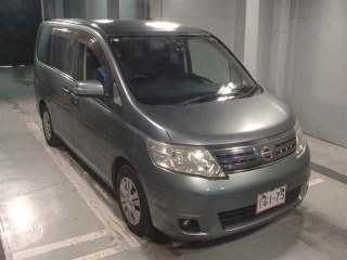 NISSAN SERENA 2010