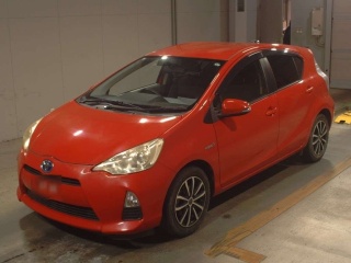 TOYOTA AQUA 2012