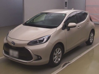 TOYOTA AQUA 2021