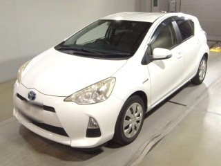 TOYOTA AQUA 2012
