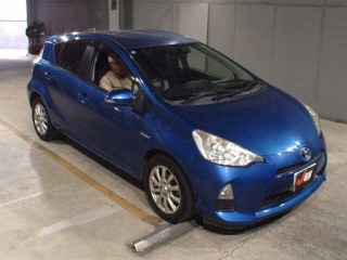 TOYOTA AQUA 2013