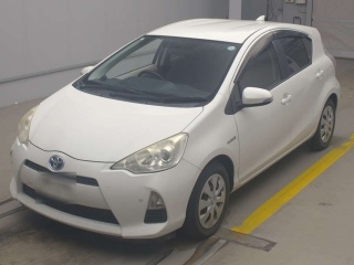 TOYOTA AQUA 2013