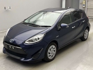 TOYOTA AQUA 2019