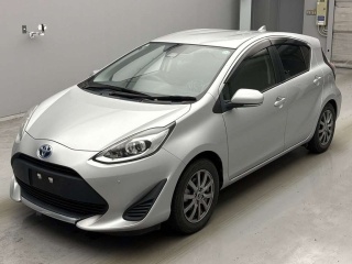 TOYOTA AQUA 2020