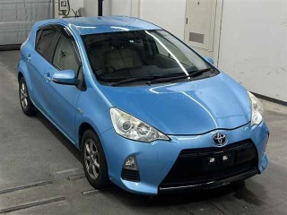 TOYOTA AQUA 2012