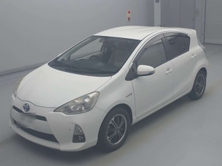 TOYOTA AQUA 2012