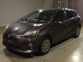 TOYOTA AQUA 2013