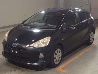 TOYOTA AQUA 2012
