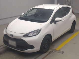 TOYOTA AQUA 2025