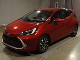 TOYOTA AQUA 2021