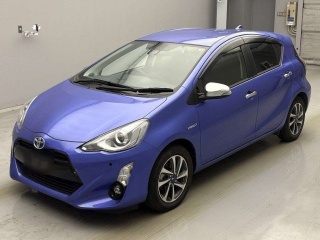 TOYOTA AQUA 2016