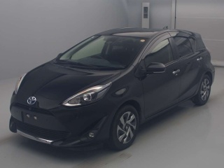 TOYOTA AQUA 2021