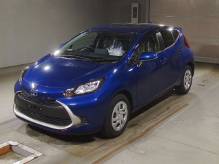 TOYOTA AQUA 2022