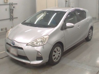 TOYOTA AQUA 2013
