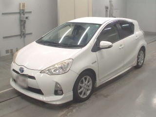 TOYOTA AQUA 2012