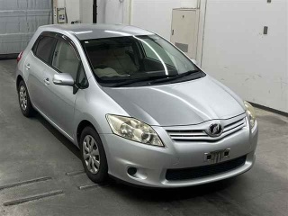 TOYOTA AURIS 2010