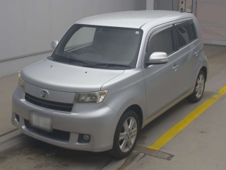 TOYOTA BB 2010