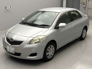 TOYOTA BELTA 2010