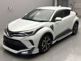 TOYOTA C-HR 2021