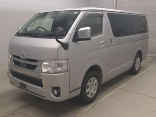 TOYOTA HIACE VAN 2020