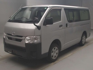 TOYOTA HIACE VAN 2020