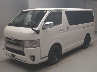 TOYOTA HIACE VAN 2016