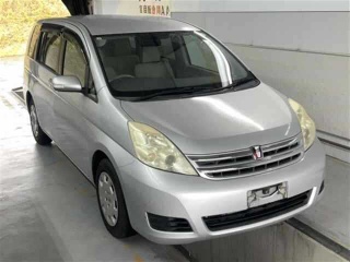 TOYOTA ISIS 2010