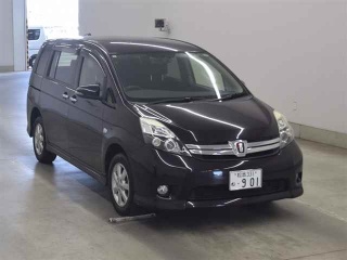 TOYOTA ISIS 2015