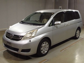 TOYOTA ISIS 2011