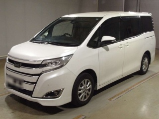 TOYOTA NOAH 2019