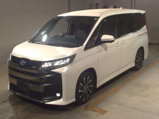 TOYOTA NOAH 2022