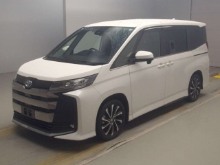TOYOTA NOAH 2022