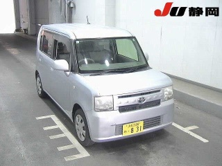 TOYOTA PIXIS SPACE 2013