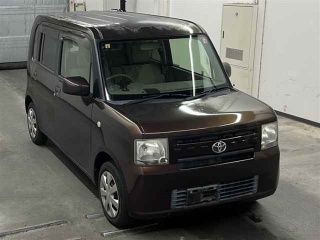 TOYOTA PIXIS SPACE 2012