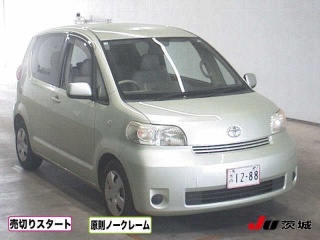 TOYOTA PORTE 2011