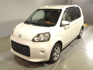 TOYOTA PORTE 2012