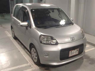 TOYOTA PORTE 2012