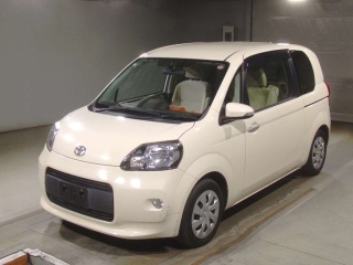 TOYOTA PORTE 2014