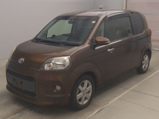 TOYOTA PORTE 2013