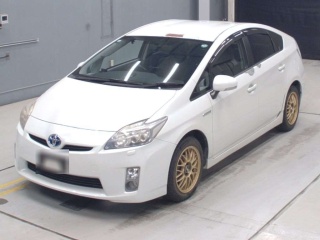 TOYOTA PRIUS 2010