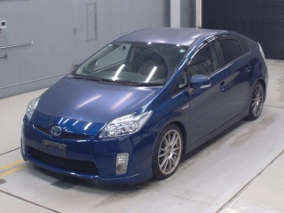 TOYOTA PRIUS 2010