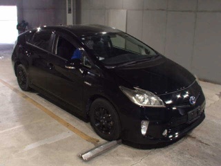 TOYOTA PRIUS 2014
