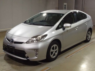 TOYOTA PRIUS 2015
