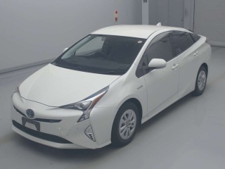 TOYOTA PRIUS 2017