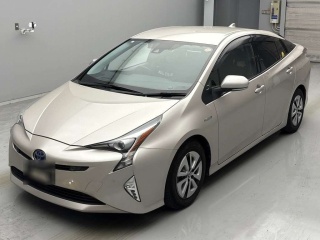 TOYOTA PRIUS 2017