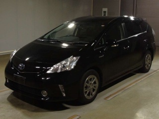 TOYOTA PRIUS ALPHA 2014