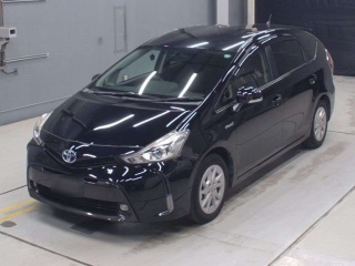 TOYOTA PRIUS ALPHA 2015