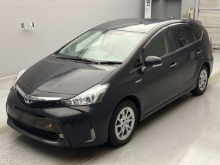 TOYOTA PRIUS ALPHA 2017