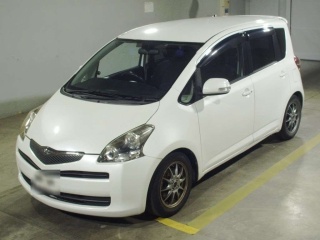 TOYOTA RACTIS 2010