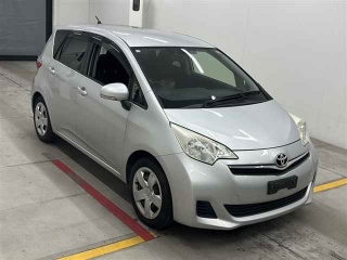 TOYOTA RACTIS 2012